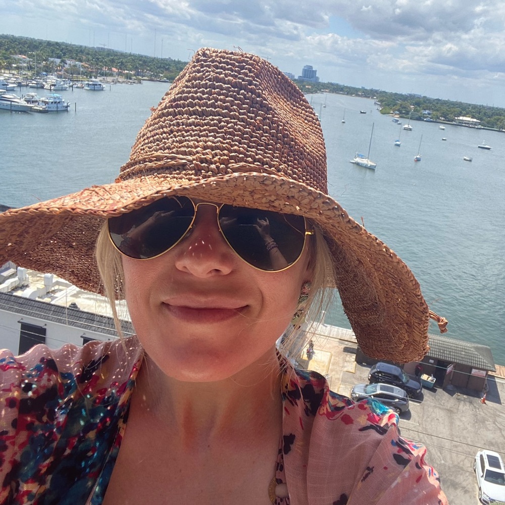 Meet your Posher, Amanda